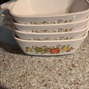 Two Corning Spice of life with lids P41